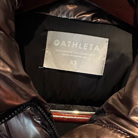 Athleta Gold Puffer Jacket - Picture 2 of 5